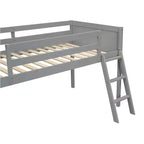 Niedriges Loftbett aus Holz in Twin/Full-Größe mit Leiter