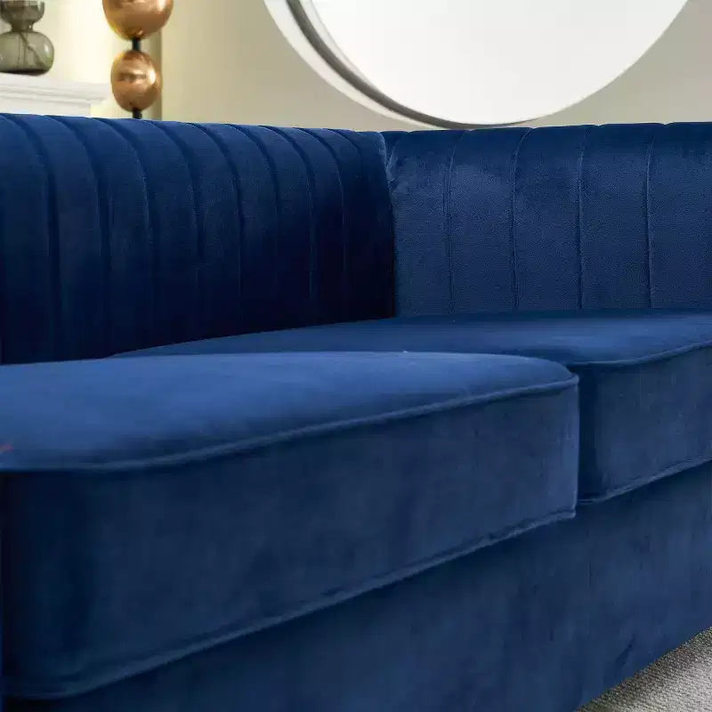 84 Moderne Samtpolster-Sofa, Couch mit goldenen Metallbeinen und gerollten Armlehnen für Wohnzimmer, Schlafzimmer oder Apartment