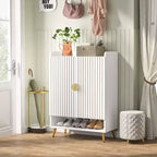 Holzschuhschrank mit Türen, verstellbaren Einlegeböden, Weiß & Gold, ideal für Eingangsbereich, Flur, Garderobe, Wohnzimmer zur Schuhaufbewahrung.