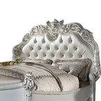 100 Pfund schweres California King-Size-Bett, Kunstleder und antike Perlenoptik.