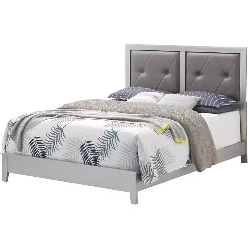 Gepolstertes Queen-Panel-Bett