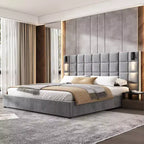 Samtbett mit Leselampe und USB-Anschlüssen